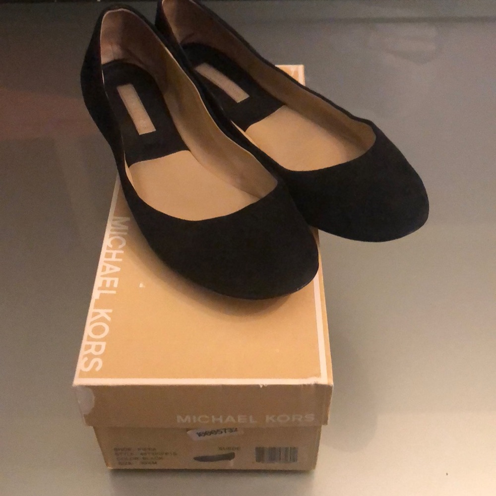 Michael Kors Black Suede Flats size 39.5 w/box